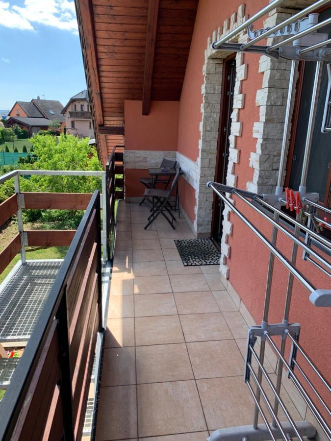 Apartman U Ceskeho Raje Knezmost Luaran gambar