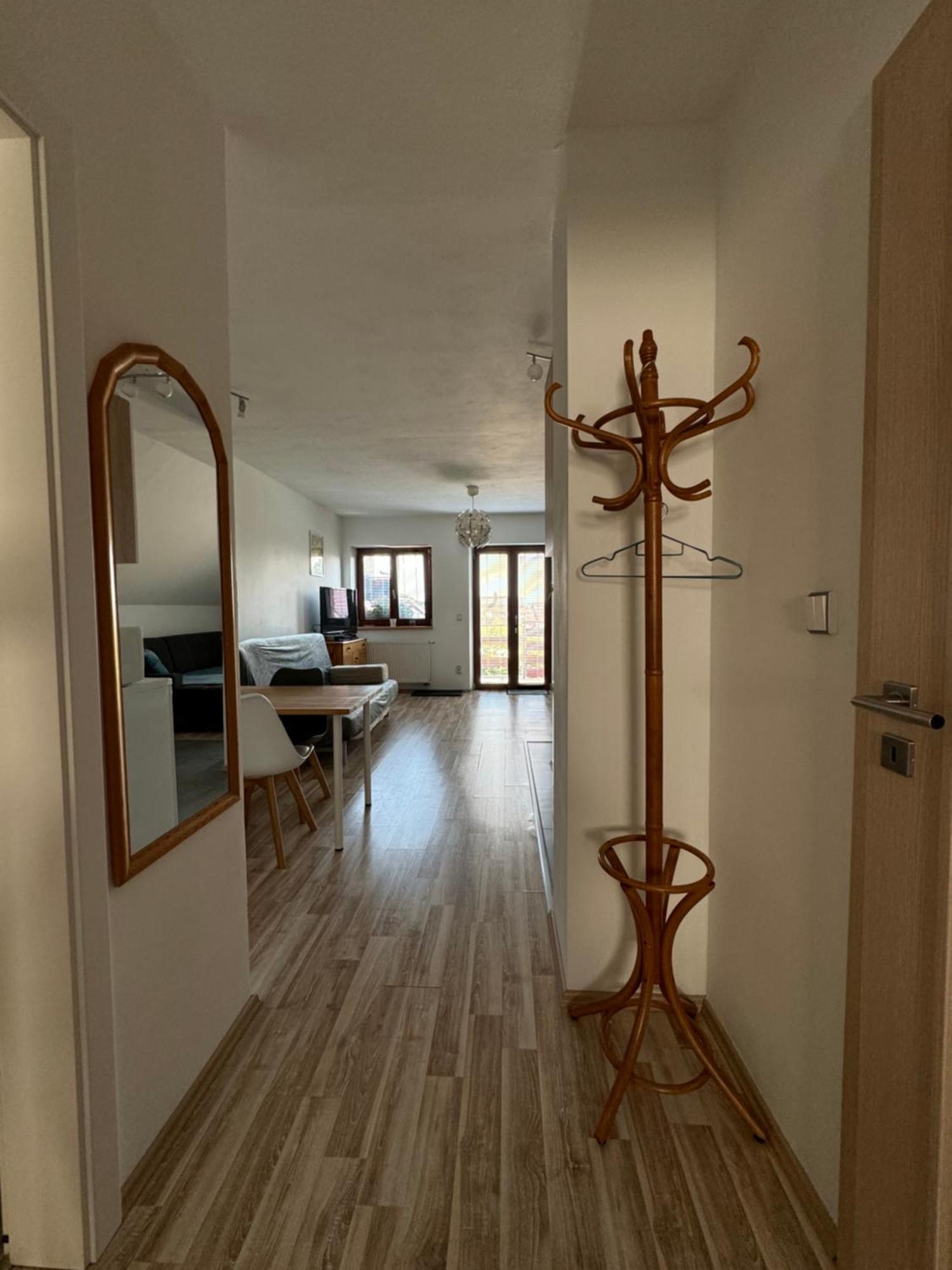 Apartman U Ceskeho Raje Knezmost Luaran gambar